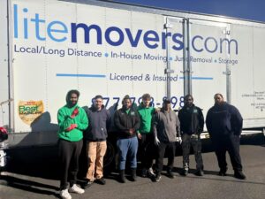 nj-interstate-movers | LiteMovers Picture of the litemovers crew performing an interstate move to New Jersey.