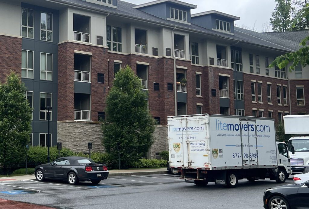 Philly-boston | LiteMovers movers montgomery county to Boston