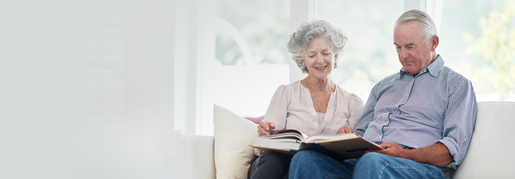 LiteMovers senior moving specialists assisting a downsizing relocation