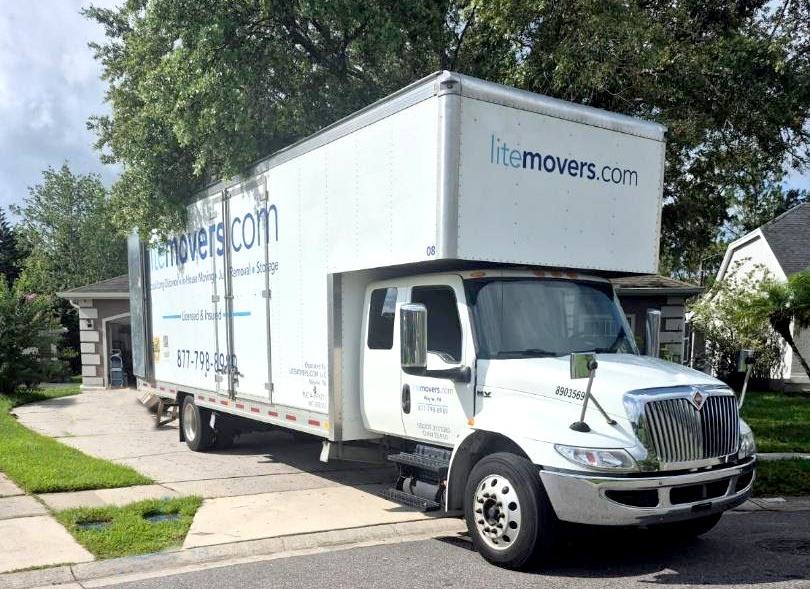 LiteMovers interstate moving truck heading to the Southeast